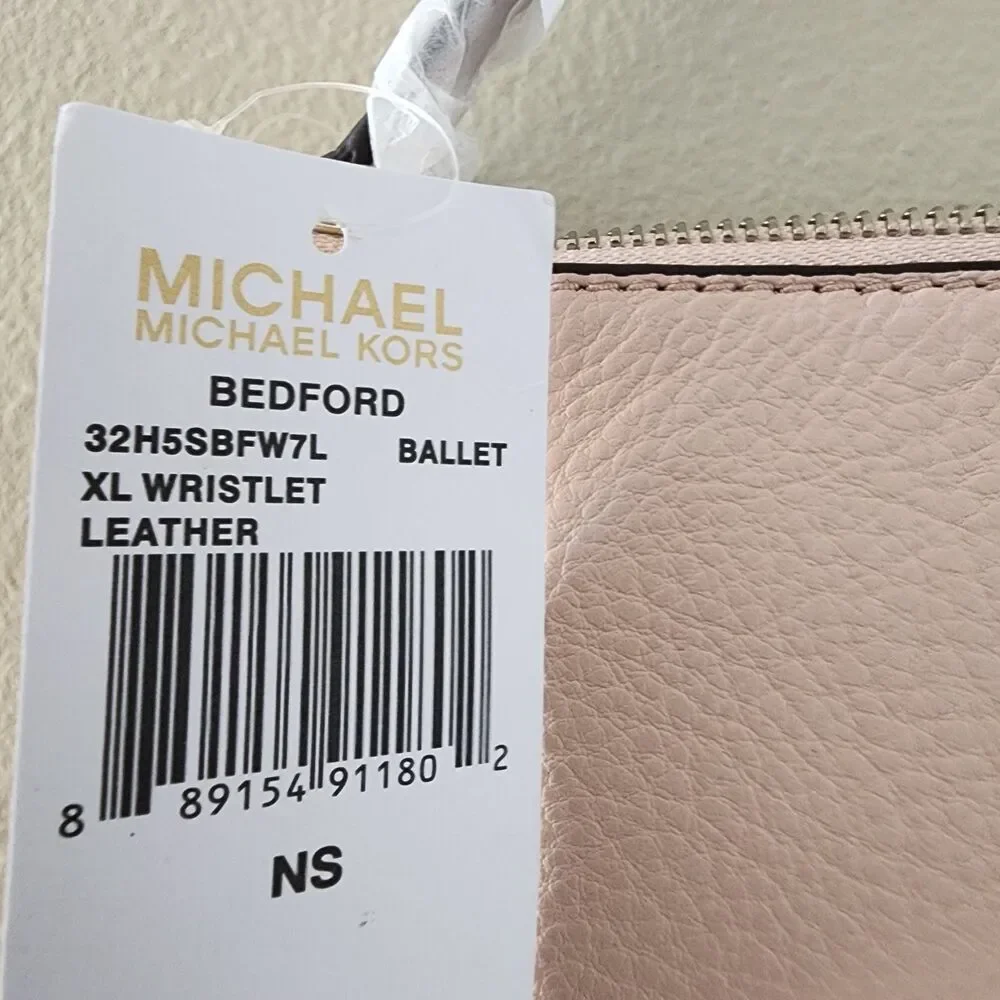 Michael Michael Kors Bedford Ballet XL Leather Wristlet